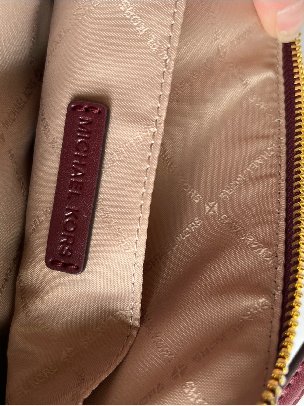 MICHAEL KORS NWOT Mulberry Jet Set Dome Crossbody Bag - Picture 7 of 9